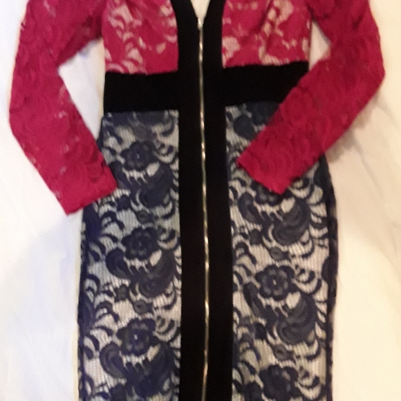 Lace Dress - Picture 2 of 2